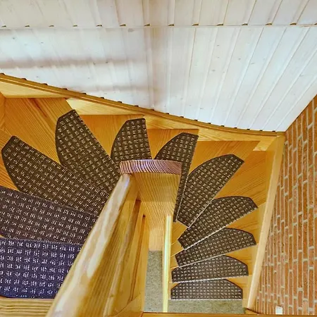 An Der Steilküste Finnhütte 01 * Boltenhagen