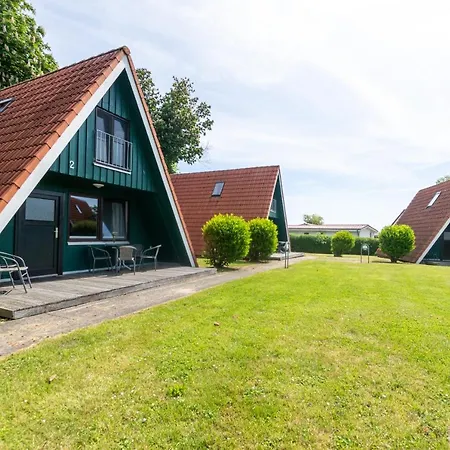 An Der Steilkueste Finnhuette 01